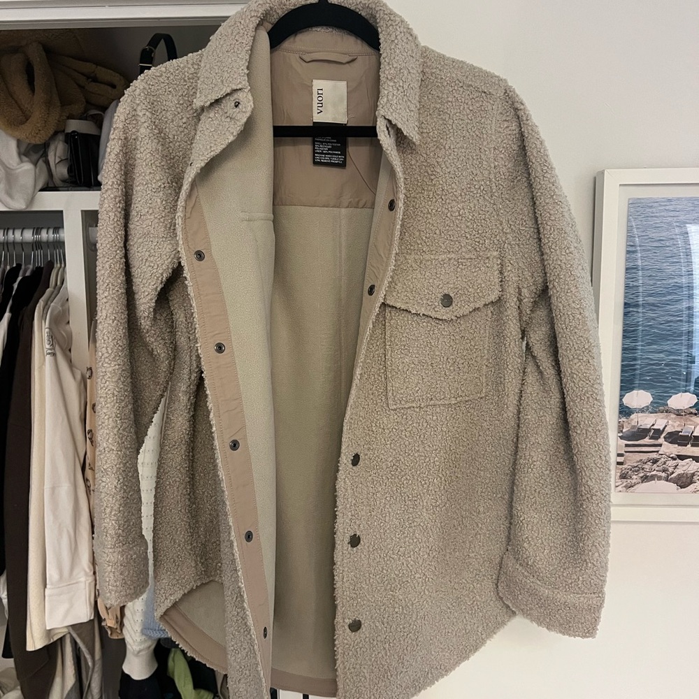 Vuori Sycamore Shirt Jacket Color Dark Salt in size medium